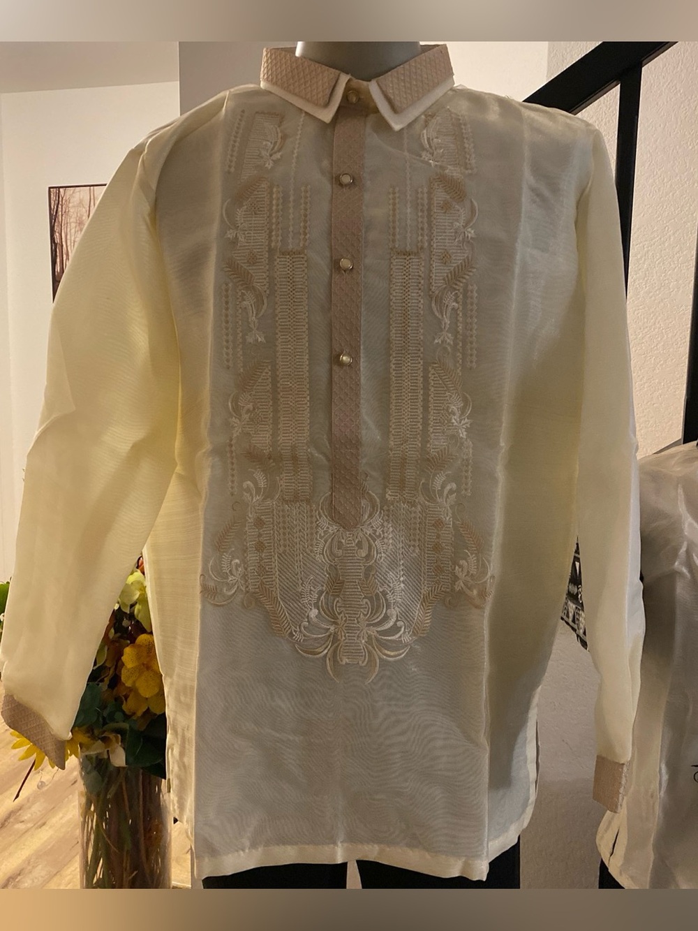 Men's Traditional Embroidered Dress Shirt - Cream